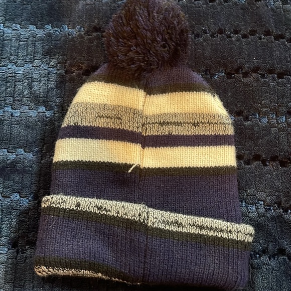 Jen Hatmaker pillow and hats 🌲 - Picture 9 of 9